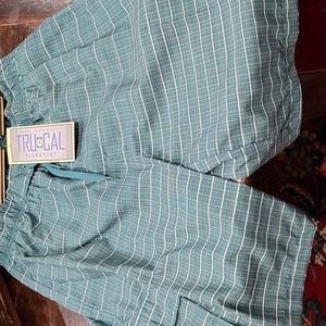 NWT Tru Cal Mrns Swim Trunks Large